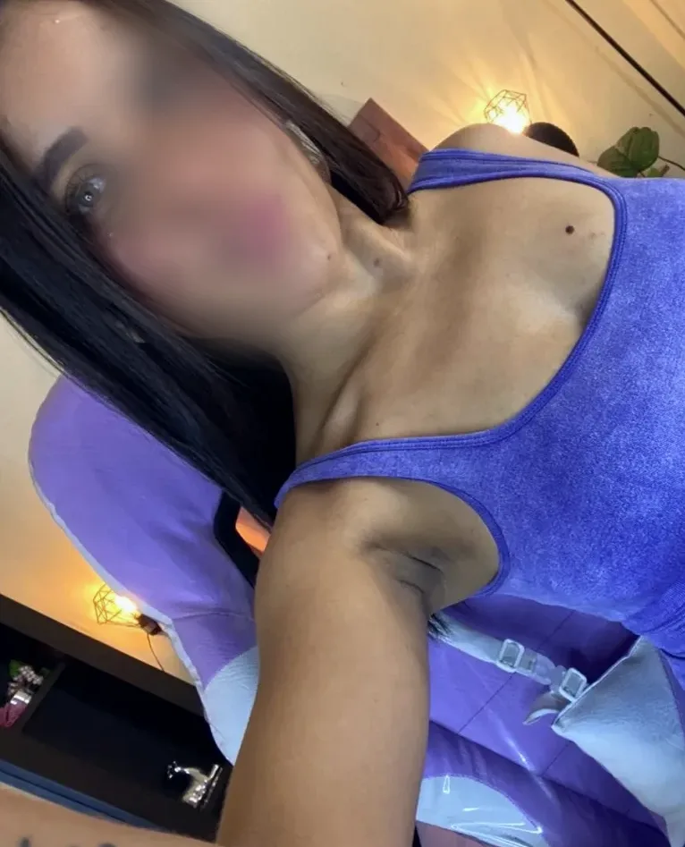 Aroa, 29 años